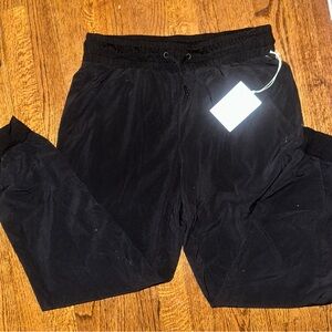 We Wander Black Lightweight Jogger Pants - NWT Size Small